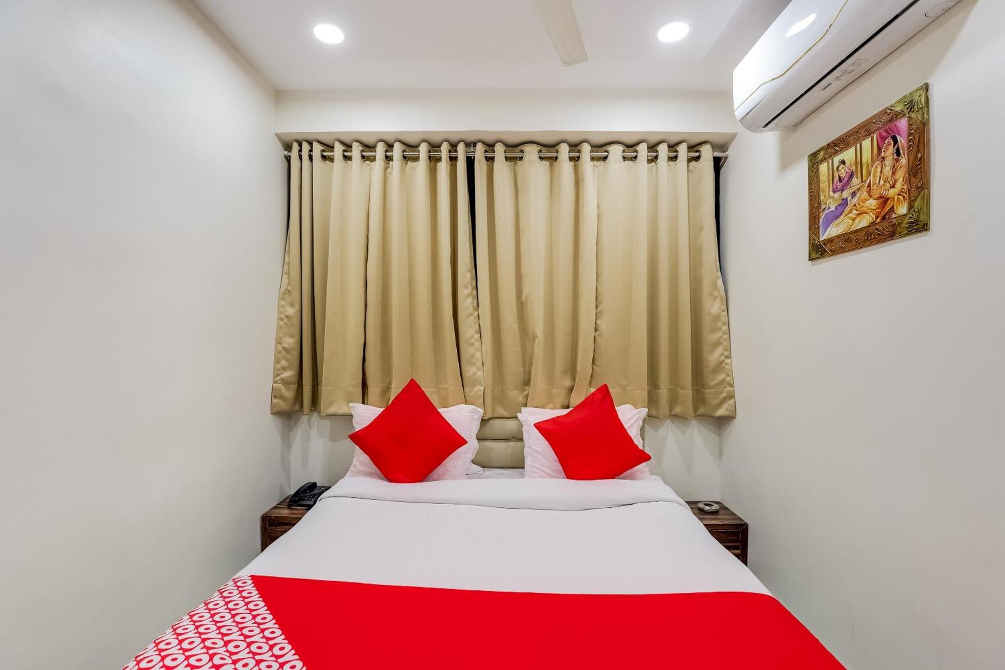 OYO 49102 Hotel Alice Ahmedabad Exterior foto