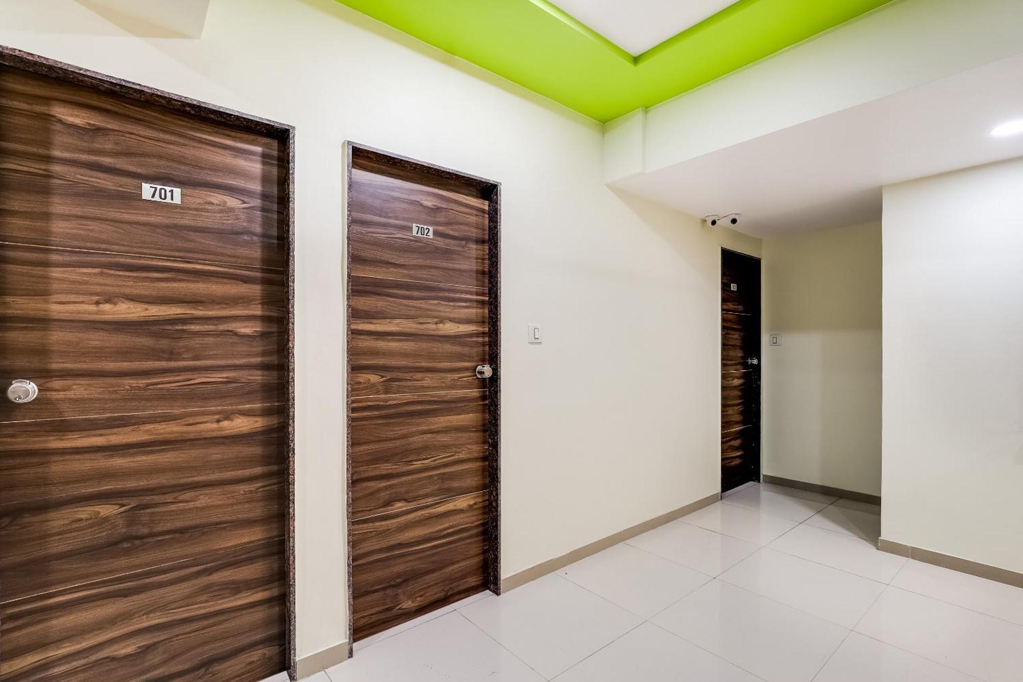 OYO 49102 Hotel Alice Ahmedabad Exterior foto