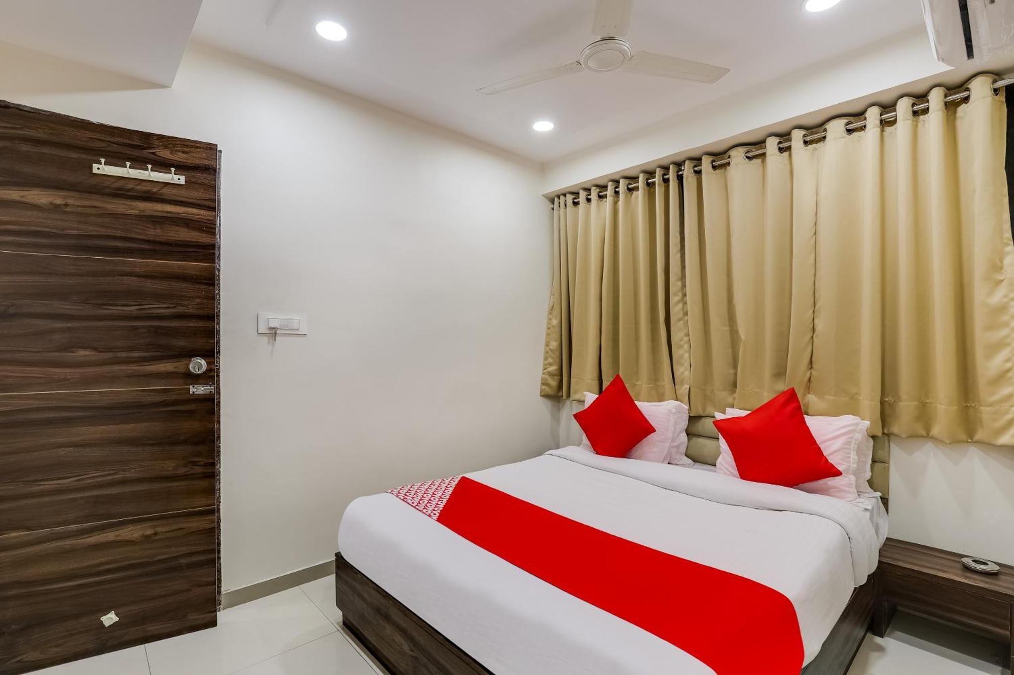 OYO 49102 Hotel Alice Ahmedabad Exterior foto