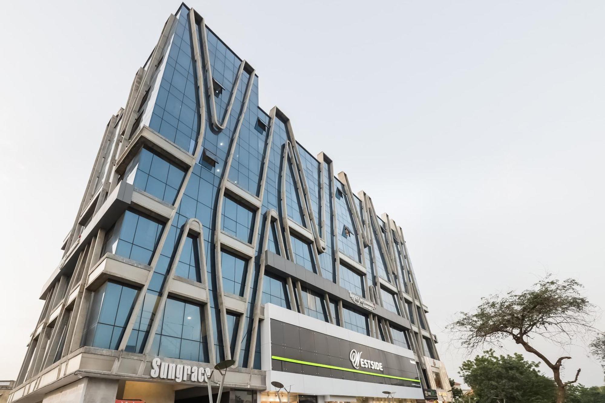 OYO 49102 Hotel Alice Ahmedabad Exterior foto